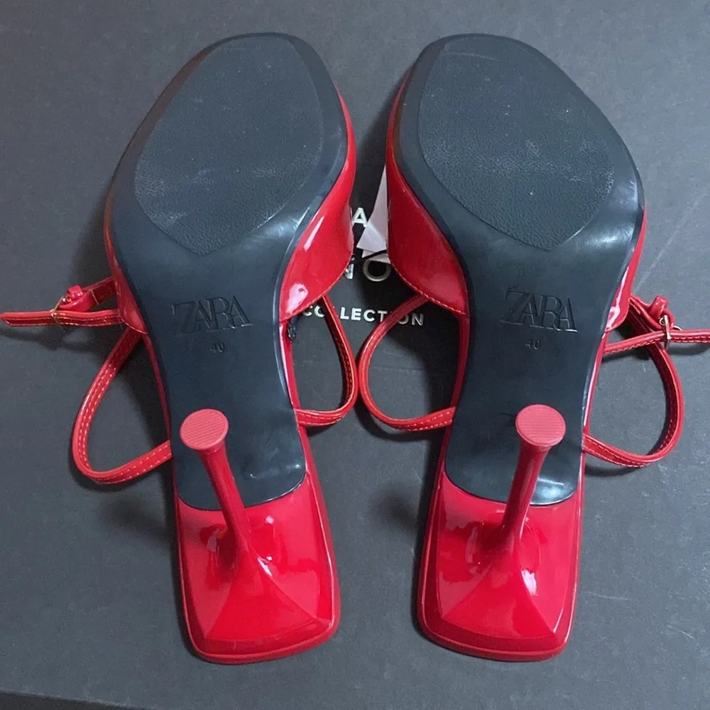 Heels - Picture 3 of 4